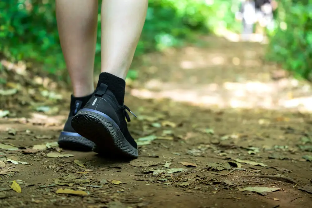 Buty barefoot – co to za technologia? Wyjaśniamy